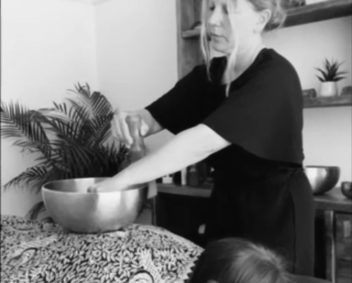 Sound Medicine & Sound Massage (75min)